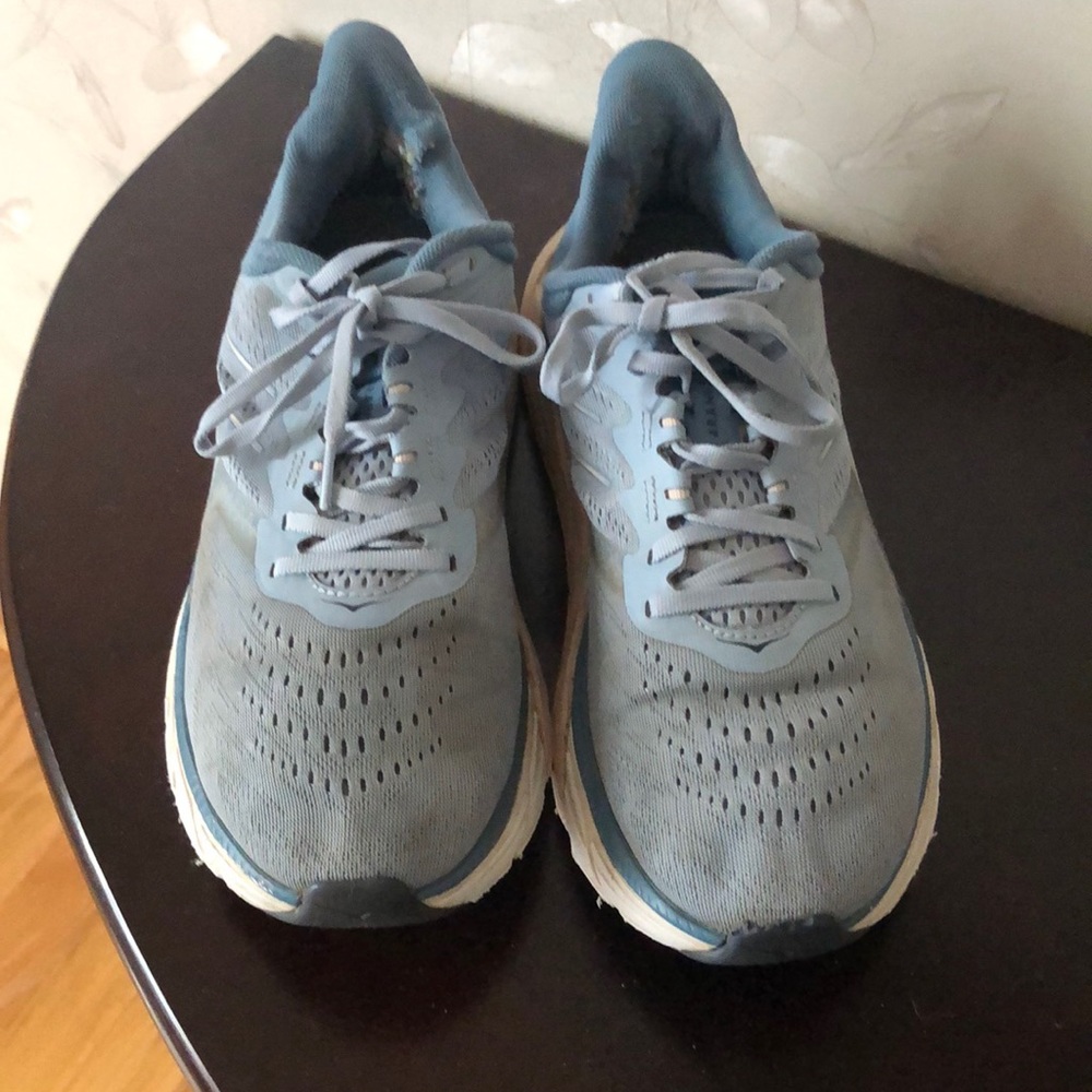 Hoka OneOne Arahi 5 men’s 9.5 sneaker